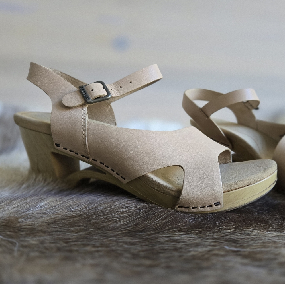 Dansko Tasha Leather Clog Sandals with Cut-Out Heels size 40 / 9 - Picture 3 of 16